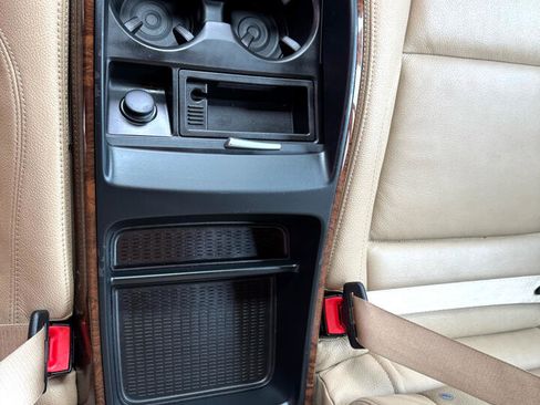 Used 2011 BMW X6 xDrive50i image 17