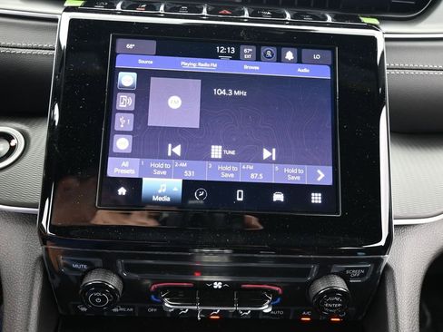 Used 2025 Jeep Grand Cherokee L Laredo image 15