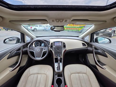Used 2013 Buick Verano Leather FWD image 2