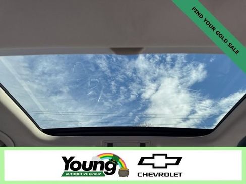 Used 2024 Volkswagen Jetta SE image 13