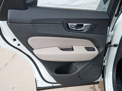 New 2026 Volvo XC60 B5 Plus w/ Protection Package Premier image 19