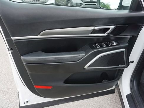 Used 2020 Kia Telluride S w/ S 8 Passenger Seating Package FWD image 21