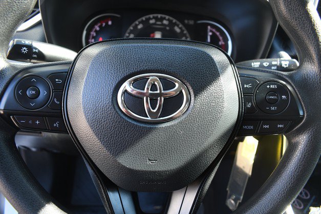 Used 2024 Toyota RAV4 LE AWD/4WD image 30