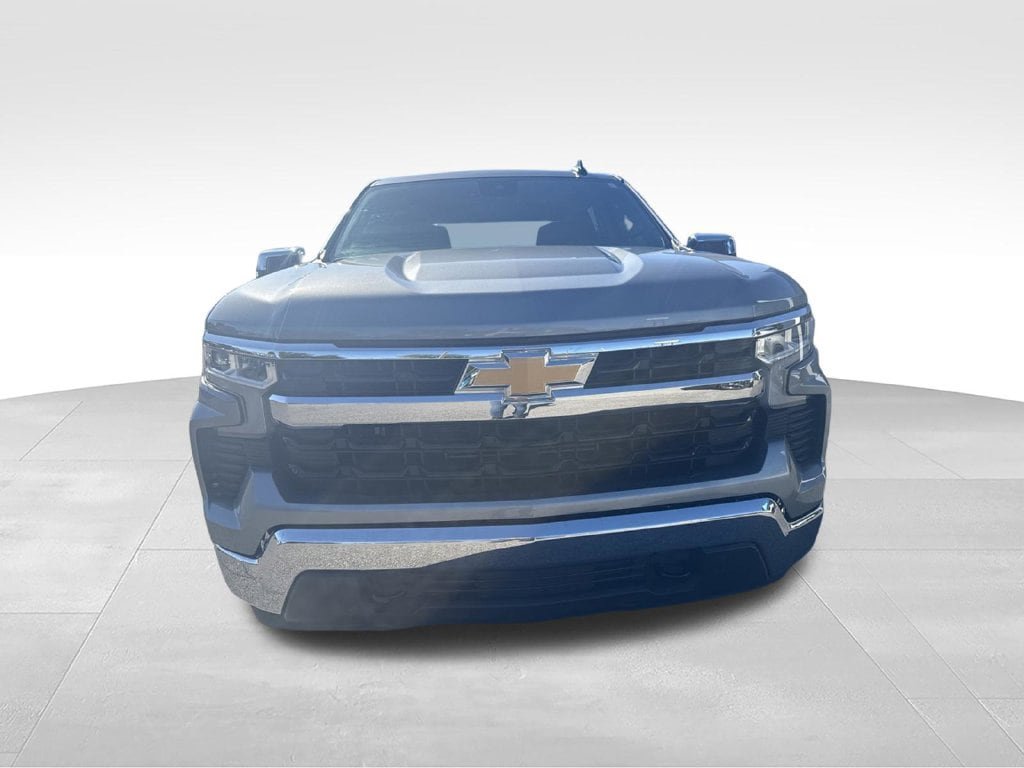 Used 2024 Chevrolet Silverado 1500 LT AWD/4WD image 3
