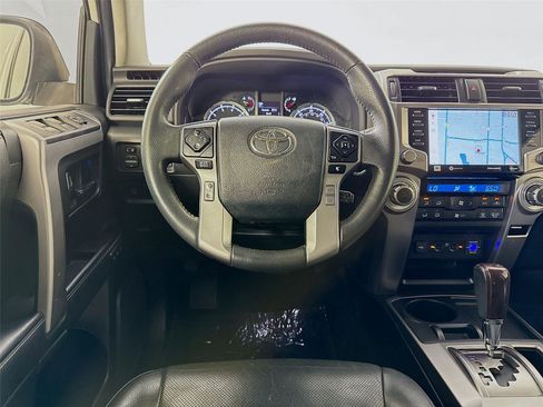 Used 2022 Toyota 4Runner Limited RWD image 3
