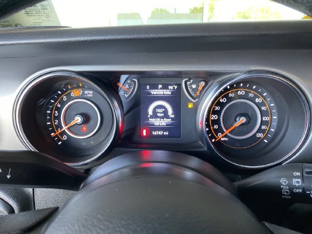 Used 2023 Jeep Wrangler Sport AWD/4WD image 28