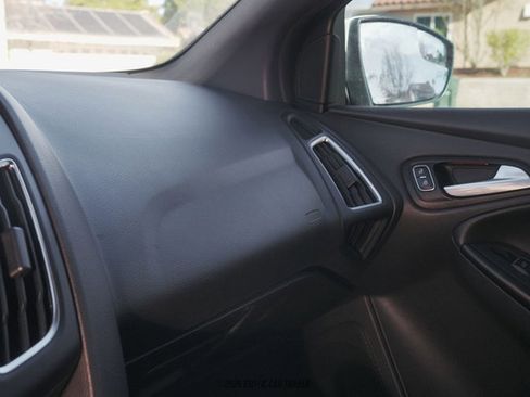 Used 2016 Ford Focus RS image 27