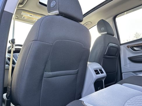 Used 2020 GMC Terrain SLE w/ Driver Convenience Package image 30