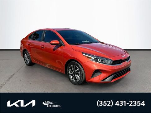 Certified 2022 Kia Forte LXS FWD image 1