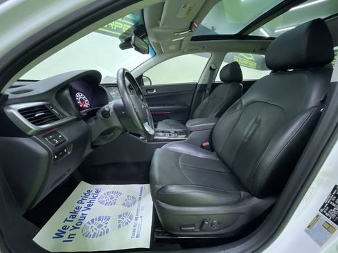 Used 2020 Kia Optima Premium image 17