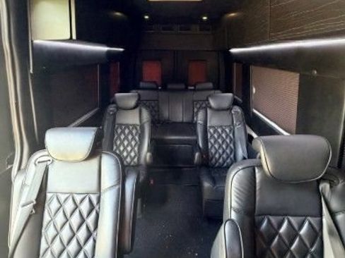 Used 2022 Mercedes-Benz Sprinter 2500 image 3