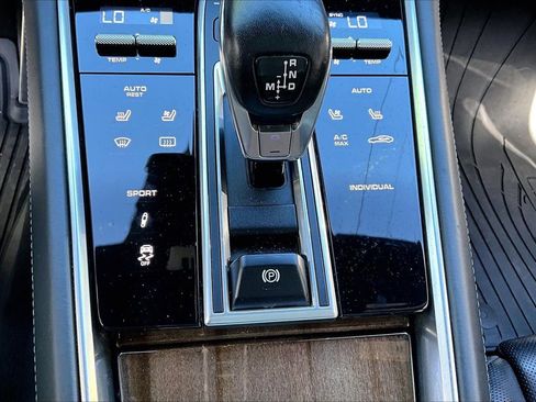 Used 2017 Porsche Panamera 4S image 24