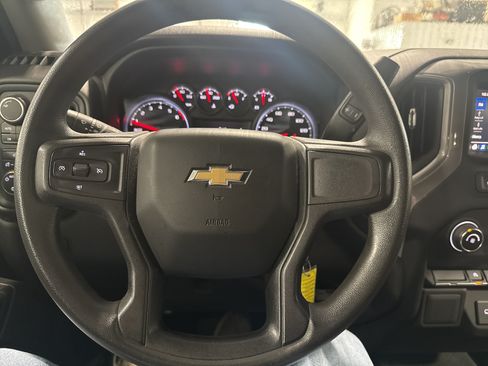 Used 2021 Chevrolet Silverado 1500 Custom AWD/4WD image 10