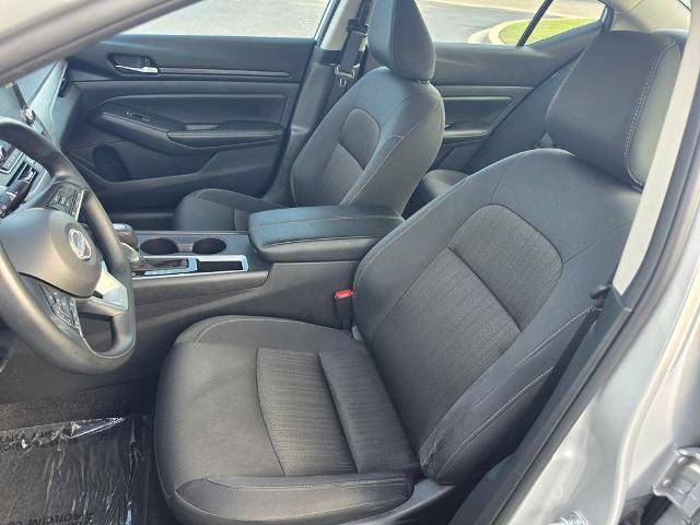 Certified 2025 Nissan Altima 2.5 SV FWD image 15