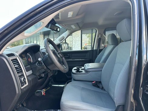 Used 2019 RAM 1500 Express w/ Wheel & Sound Group AWD/4WD image 2