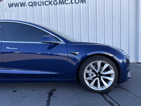 Used 2018 Tesla Model 3 Long Range image 38