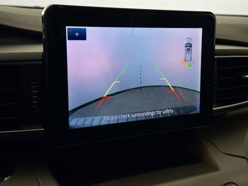 Used 2022 Ford Explorer XLT w/ Equipment Group 202A image 47