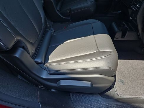 Used 2025 Jeep Grand Cherokee L Limited w/ Luxury Tech Group II image 95