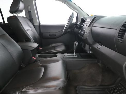 Used 2010 Nissan Xterra SE w/ Protection Pkg A AWD/4WD image 25