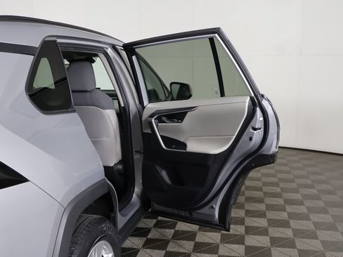 Used 2021 Toyota RAV4 XLE w/ Convenience Package AWD/4WD image 23