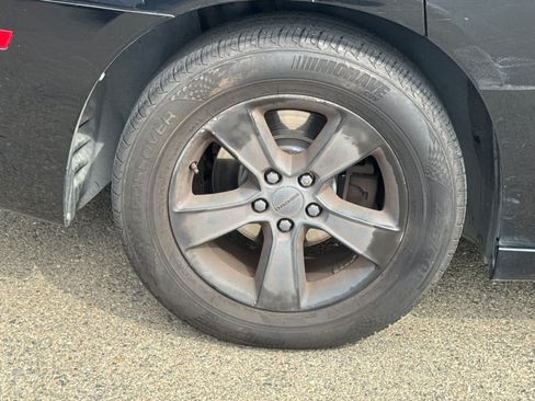 Used 2014 Dodge Charger SE RWD image 20