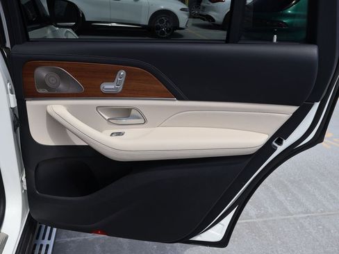 Certified 2022 Mercedes-Benz GLS 450 4MATIC image 15