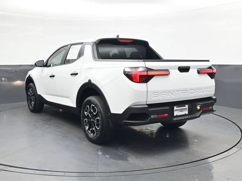 Used 2023 Hyundai Santa Cruz SEL FWD image 8