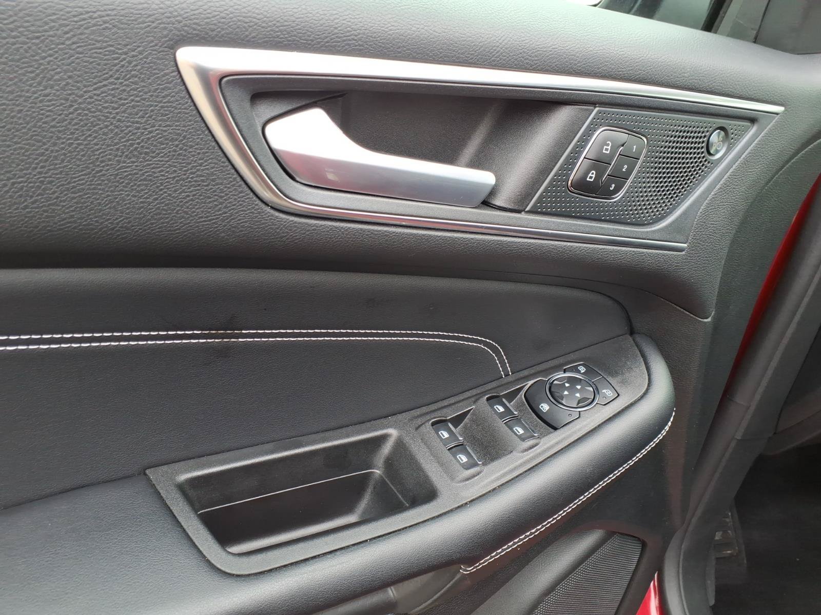 Certified 2024 Ford Edge Titanium AWD/4WD image 14
