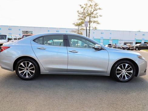 Used 2017 Acura TLX w/ Technology Package image 15
