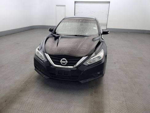 Used 2018 Nissan Altima 2.5 SL FWD image 15