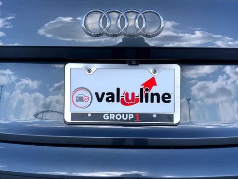 Used 2018 Audi Q5 2.0T Premium Plus w/ Premium Plus Package AWD/4WD image 10