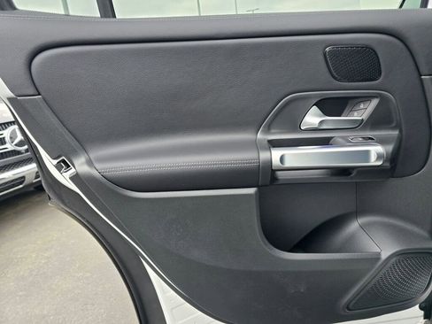 New 2026 Mercedes-Benz GLB 250 4MATIC image 18