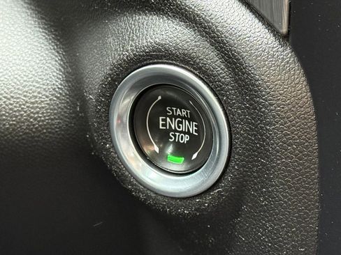 Used 2021 GMC Sierra 2500 Denali w/ Denali Ultimate Package image 28