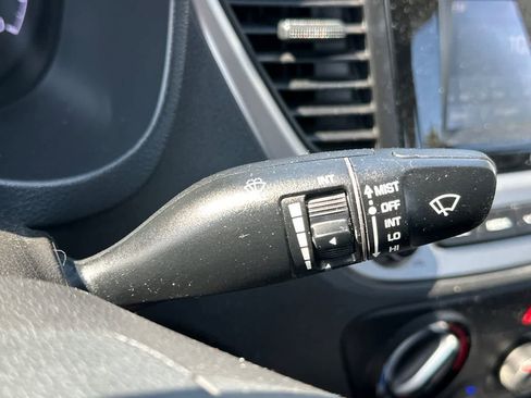 Used 2018 Hyundai Accent SE image 27