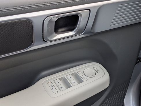 Used 2024 Hyundai Santa Fe SE image 13