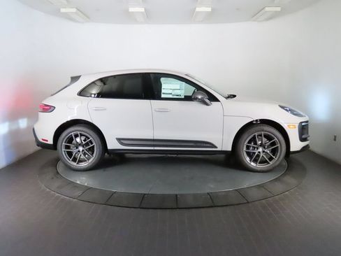 New 2026 Porsche Macan AWD/4WD image 8