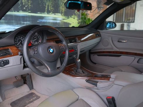 Used 2007 BMW 328i Convertible image 11