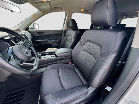 Used 2023 Nissan Pathfinder SV AWD/4WD image 20