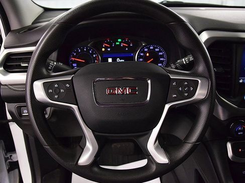 Used 2023 GMC Acadia SLE w/ Driver Convenience Package image 19