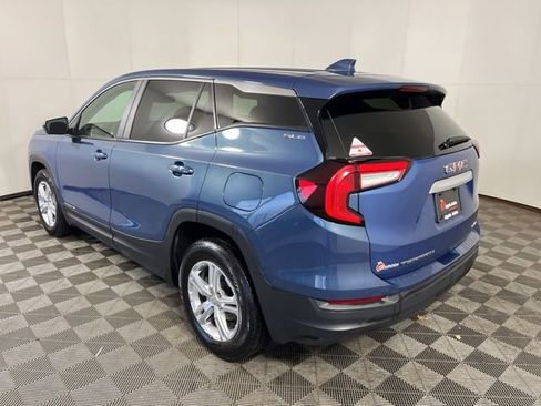 Used 2024 GMC Terrain SLE AWD/4WD image 5