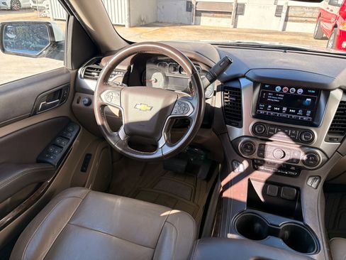 Used 2018 Chevrolet Tahoe LT image 25