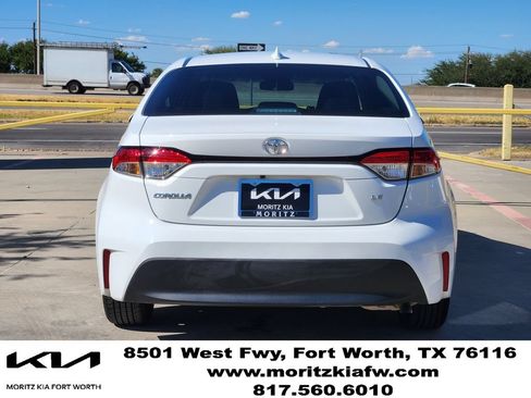 Used 2023 Toyota Corolla LE FWD image 5