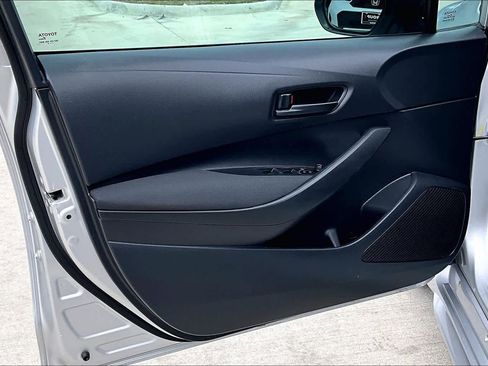 Used 2024 Toyota Corolla LE image 22