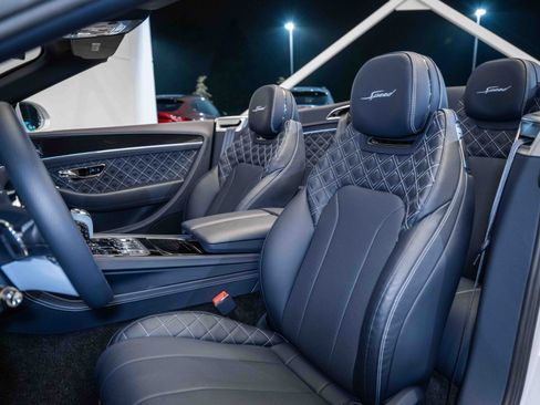 Used 2023 Bentley Continental GT Speed image 18