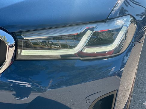 Used 2023 BMW 540i w/ Premium Package image 37