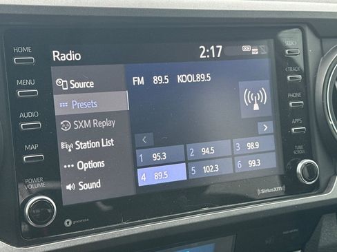 Used 2021 Toyota Tacoma TRD Off-Road w/ Technology Package image 21