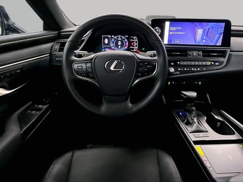 Used 2025 Lexus ES 350 w/ Premium Package FWD image 5