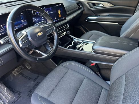 Certified 2024 Chevrolet Traverse LT image 10