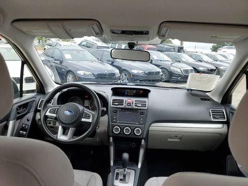 Used 2017 Subaru Forester 2.5i w/ Alloy Wheel Package image 2