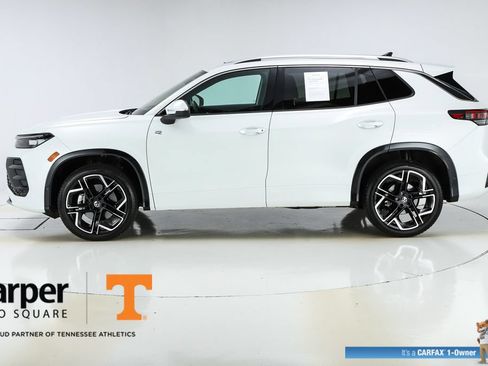 Used 2025 Volkswagen Tiguan SEL R-Line AWD/4WD image 2